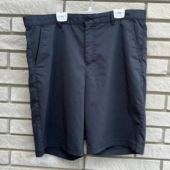 Sunice Flat Front Performance Golf Shorts Sz 36 - Picture 1 of 8